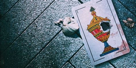 The True Story Behind 'The Playing Card Killer' On Netflix .